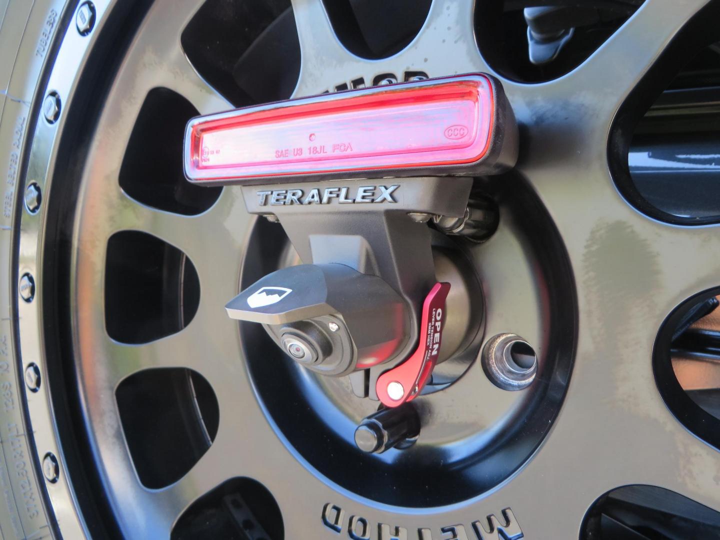 2020 Gray Jeep Wrangler Unlimited Rubicon (1C4HJXFN0LW) with an 2.0L L4 DOHC 16V TURBO engine, 6A transmission, located at 2630 Grass Valley Highway, Auburn, CA, 95603, (530) 508-5100, 38.937893, -121.095482 - Features a 3" Zone offroad suspension system, Fox Adventure series shocks, 37" Toyo RT tires, 17" Double Black Method NV wheels, Teraflex HD spare tire carrier, Nerf steps, and roof rack crossbars. - Photo#14