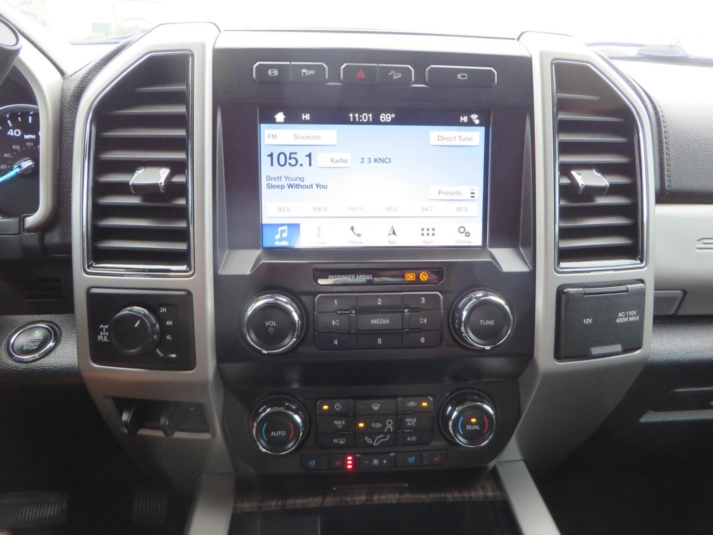 2019 White /Black Ford F-250 SD Lariat Crew Cab Short Bed 4WD (1FT7W2BT2KE) with an 6.7L V8 OHV 16V DIESEL engine, 6A transmission, located at 2630 Grass Valley Highway, Auburn, CA, 95603, (530) 508-5100, 38.937893, -121.095482 - Features a Fabtech 6" 4 link Lift kit, Fox remote reservoir shocks, 37" RBP MT tires, 22" Hostile wheels, Bushwacker Fender flares, Undercover Ultraflex bedcover, and window tint. - Photo#35