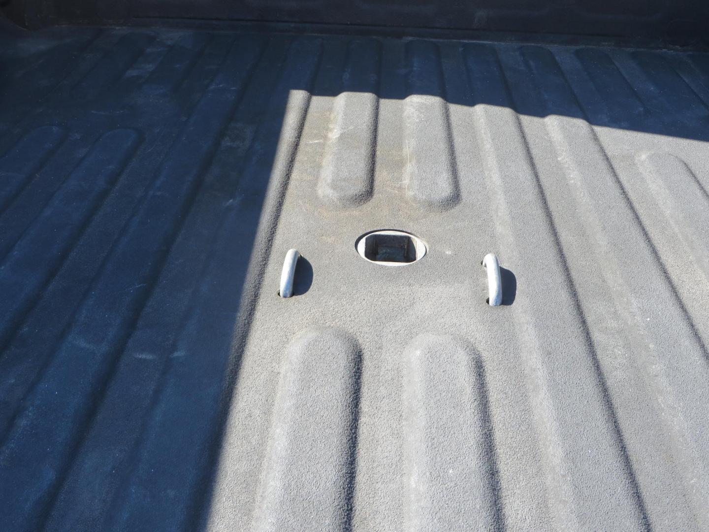 2022 SILVER /Black RAM 2500 Big Horn Black Widow Edition Crew Cab 4WD (3C6UR5DL3NG) with an 6.7L L6 OHV 24V TURBO DIESEL engine, 6A transmission, located at 2630 Grass Valley Highway, Auburn, CA, 95603, (530) 508-5100, 38.937893, -121.095482 - Ram 2500 Black Widow Edition Features 5" Suspension Lift System 20" Black Off Road Wheels 37" BFG KM3 Mud Terrain Tires Color Matched Pocket Fender Flares AMP Power Running Boards Tinted Front Windows Black Widow Gauge Cluster Black Widow Custom Stitched Headrests Red LED Interior Lights P - Photo#17