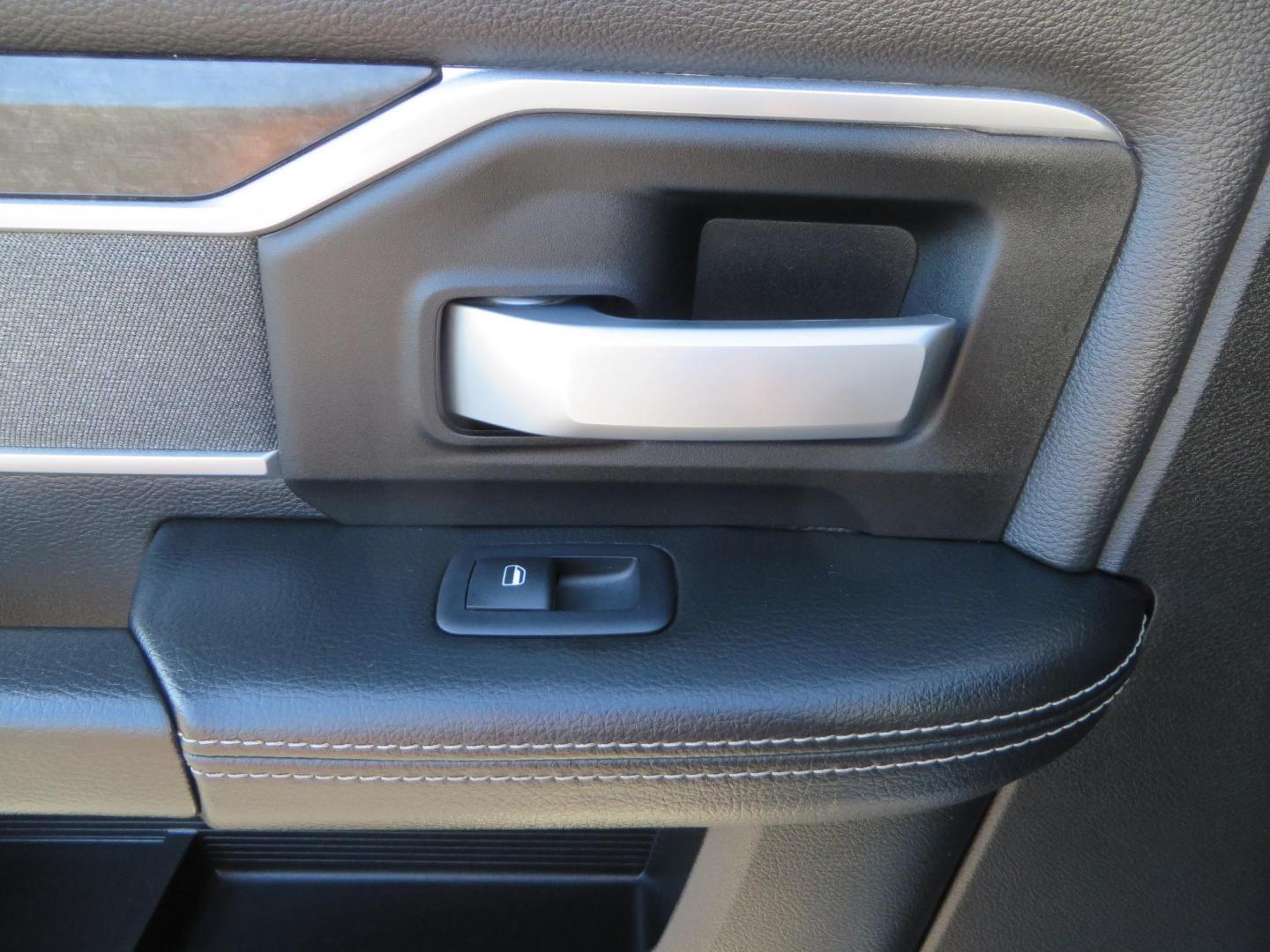 2022 SILVER /Black RAM 2500 Big Horn Black Widow Edition Crew Cab 4WD (3C6UR5DL3NG) with an 6.7L L6 OHV 24V TURBO DIESEL engine, 6A transmission, located at 2630 Grass Valley Highway, Auburn, CA, 95603, (530) 508-5100, 38.937893, -121.095482 - Ram 2500 Black Widow Edition Features 5" Suspension Lift System 20" Black Off Road Wheels 37" BFG KM3 Mud Terrain Tires Color Matched Pocket Fender Flares AMP Power Running Boards Tinted Front Windows Black Widow Gauge Cluster Black Widow Custom Stitched Headrests Red LED Interior Lights P - Photo#45