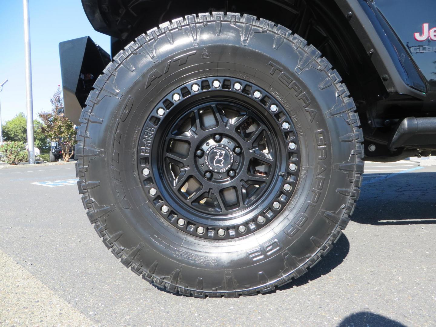 2021 BLACK /BLACK Jeep Gladiator Rubicon (1C6JJTBG1ML) with an 3.6L V6 DOHC 24V engine, automatic transmission, located at 2630 Grass Valley Highway, Auburn, CA, 95603, (530) 508-5100, 38.937893, -121.095482 - Mopar lifted Rubicon with Fox shocks, 17" Black Rhino Kelso wheels, 35" Nitto Terra Grappler G2 tires, AMP power steps, Rock Hard 4x4 front bumper, Warn Winch, 10" Rigid light bar, Bakflip MX4, and a Btech UV-5100 radio. - Photo#9