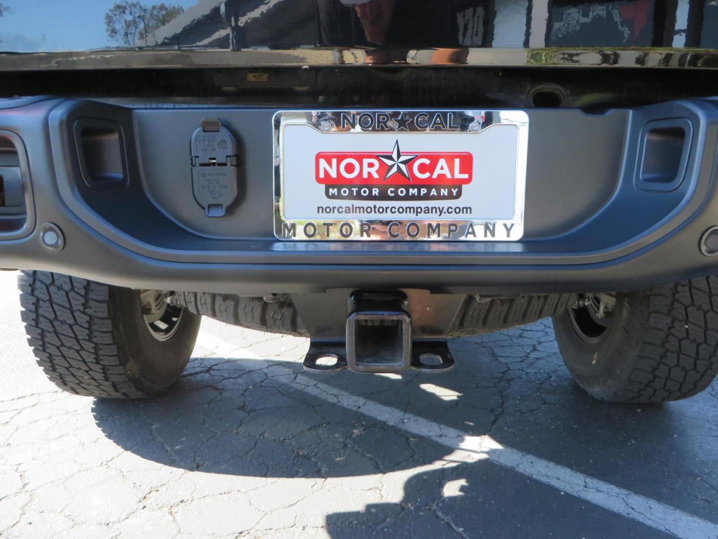 2021 BLACK /BLACK Jeep Gladiator Rubicon (1C6JJTBG1ML) with an 3.6L V6 DOHC 24V engine, automatic transmission, located at 2630 Grass Valley Highway, Auburn, CA, 95603, (530) 508-5100, 38.937893, -121.095482 - Mopar lifted Rubicon with Fox shocks, 17" Black Rhino Kelso wheels, 35" Nitto Terra Grappler G2 tires, AMP power steps, Rock Hard 4x4 front bumper, Warn Winch, 10" Rigid light bar, Bakflip MX4, and a Btech UV-5100 radio. - Photo#15