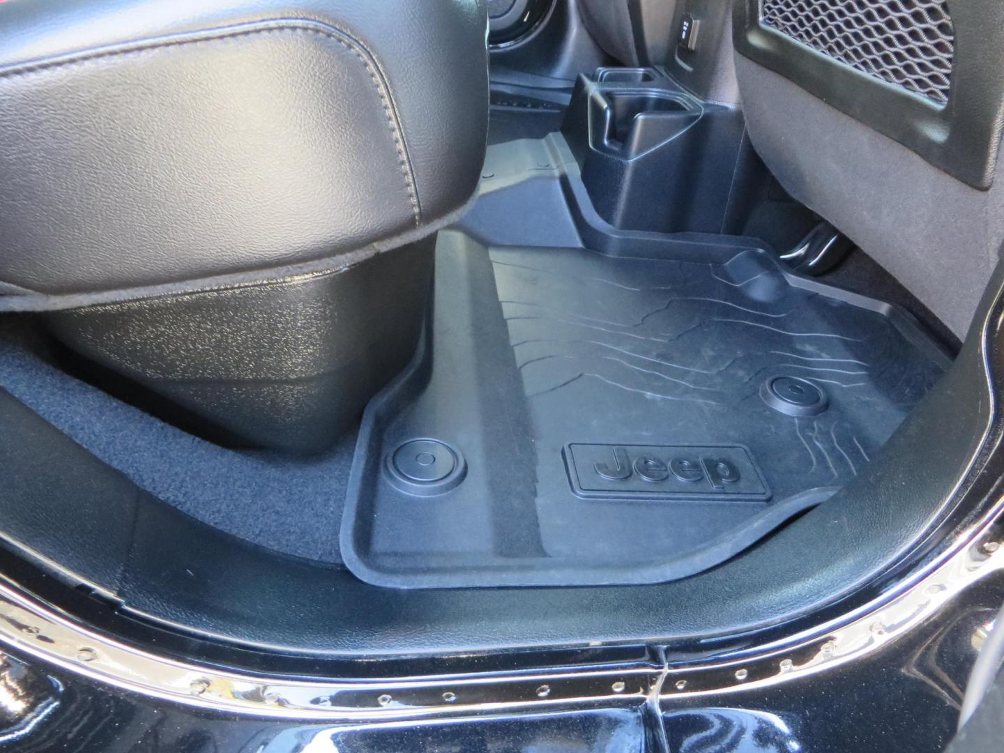 2021 BLACK /BLACK Jeep Gladiator Rubicon (1C6JJTBG1ML) with an 3.6L V6 DOHC 24V engine, automatic transmission, located at 2630 Grass Valley Highway, Auburn, CA, 95603, (530) 508-5100, 38.937893, -121.095482 - Mopar lifted Rubicon with Fox shocks, 17" Black Rhino Kelso wheels, 35" Nitto Terra Grappler G2 tires, AMP power steps, Rock Hard 4x4 front bumper, Warn Winch, 10" Rigid light bar, Bakflip MX4, and a Btech UV-5100 radio. - Photo#69