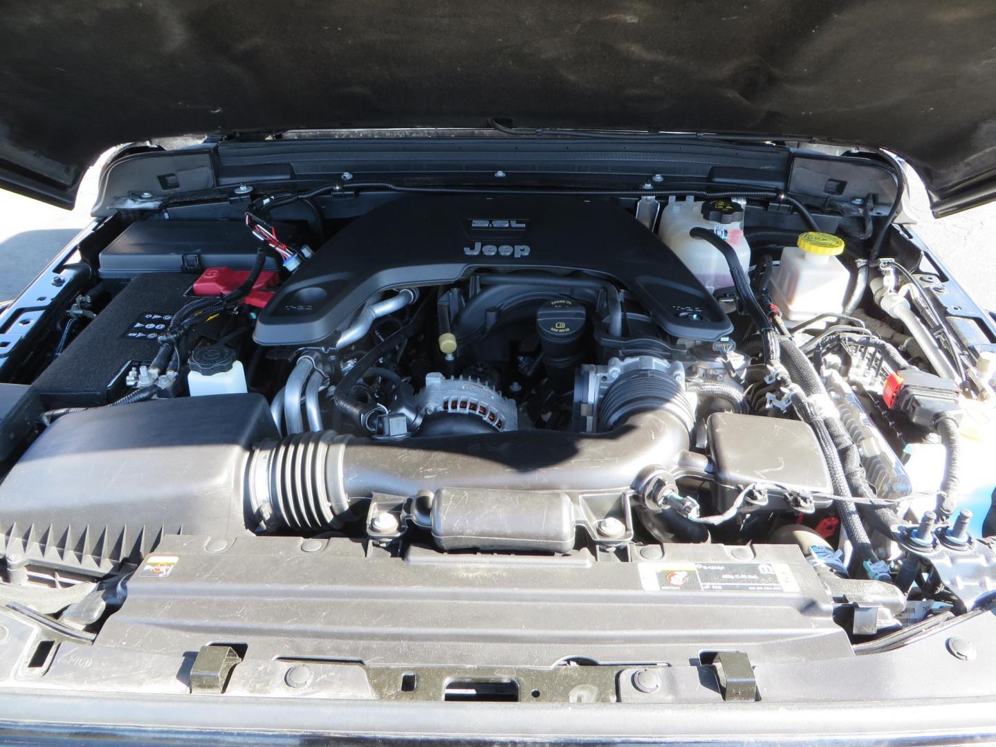 2021 BLACK /BLACK Jeep Gladiator Rubicon (1C6JJTBG1ML) with an 3.6L V6 DOHC 24V engine, automatic transmission, located at 2630 Grass Valley Highway, Auburn, CA, 95603, (530) 508-5100, 38.937893, -121.095482 - Mopar lifted Rubicon with Fox shocks, 17" Black Rhino Kelso wheels, 35" Nitto Terra Grappler G2 tires, AMP power steps, Rock Hard 4x4 front bumper, Warn Winch, 10" Rigid light bar, Bakflip MX4, and a Btech UV-5100 radio. - Photo#72