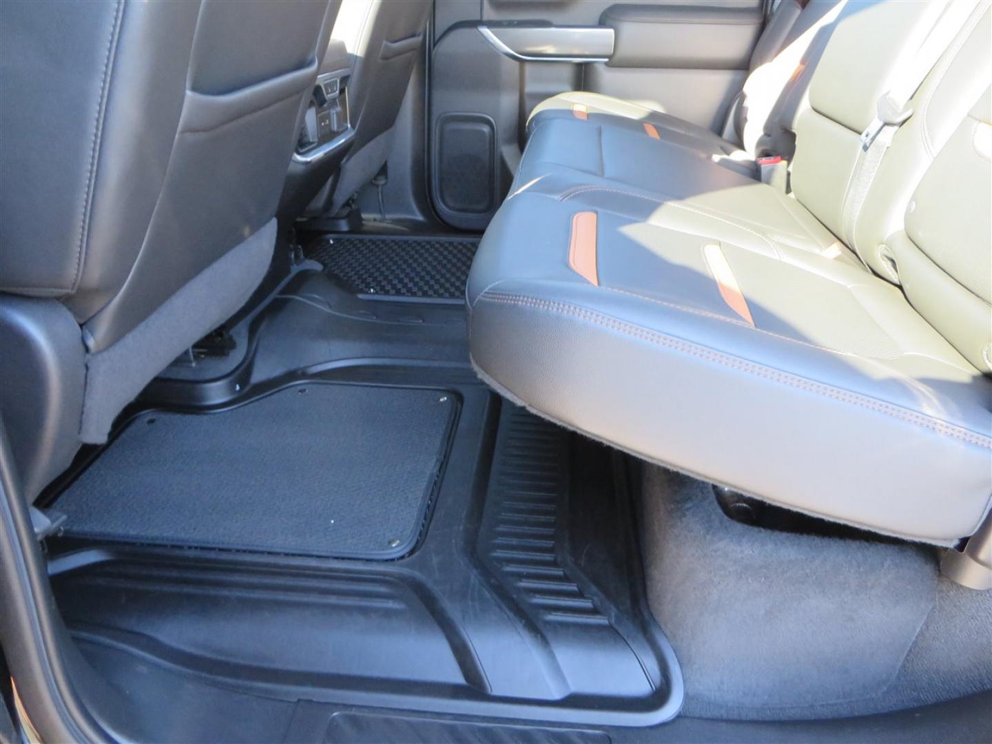 2021 BLACK /BLACK GMC Sierra 2500HD AT4 Crew Cab 4WD (1GT49PEY3MF) with an 6.6L V8 OHV 16 DIESEL engine, 6A transmission, located at 2630 Grass Valley Highway, Auburn, CA, 95603, (530) 508-5100, 38.937893, -121.095482 - Features a RC 7'' suspension system, 37'' Nitto Ridge Grappler tires, 22'' 4 Play wheels, Airlift helper bags with compressor, soft folding tonneau cover, and window tint. - Photo#51