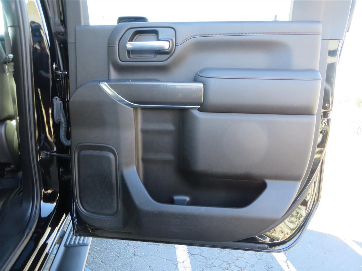 2021 BLACK /BLACK GMC Sierra 2500HD AT4 Crew Cab 4WD (1GT49PEY3MF) with an 6.6L V8 OHV 16 DIESEL engine, 6A transmission, located at 2630 Grass Valley Highway, Auburn, CA, 95603, (530) 508-5100, 38.937893, -121.095482 - Features a RC 7'' suspension system, 37'' Nitto Ridge Grappler tires, 22'' 4 Play wheels, Airlift helper bags with compressor, soft folding tonneau cover, and window tint. - Photo#62