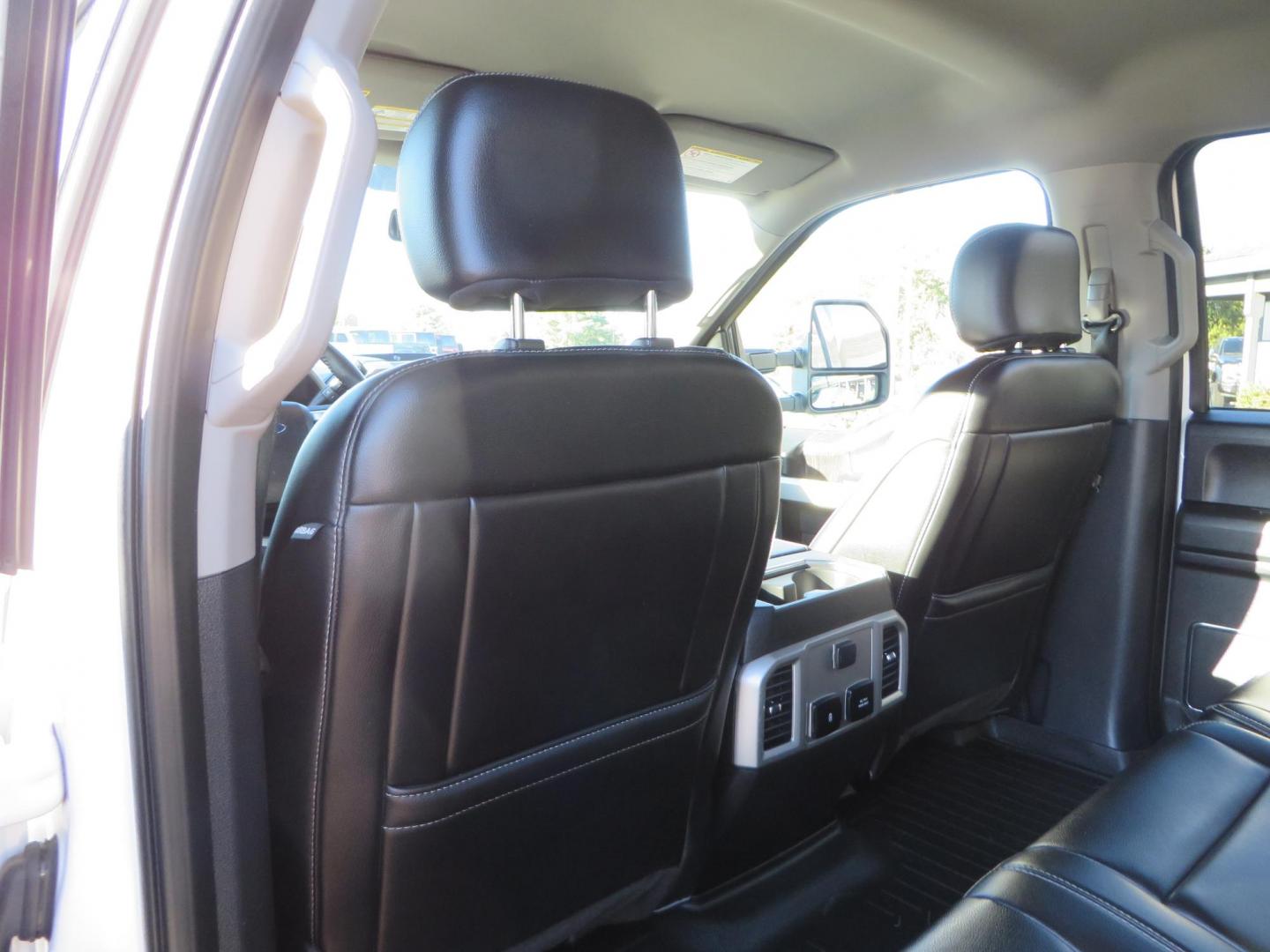 2021 White /BLACK Ford F-250 SD Lariat Crew Cab 4WD (1FT7W2BTXME) with an 6.7L V8 OHV 16V DIESEL engine, 6A transmission, located at 2630 Grass Valley Highway, Auburn, CA, 95603, (530) 508-5100, 38.937893, -121.095482 - Features a BDS level kit with Fox 2.0 shocks, 35" Toyo Open Country RT trail tires, 18" KMC IMS wheels, Weathertech Bug deflector and floor liners. - Photo#46