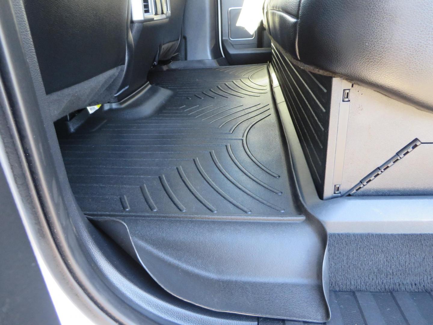 2021 White /BLACK Ford F-250 SD Lariat Crew Cab 4WD (1FT7W2BTXME) with an 6.7L V8 OHV 16V DIESEL engine, 6A transmission, located at 2630 Grass Valley Highway, Auburn, CA, 95603, (530) 508-5100, 38.937893, -121.095482 - Features a BDS level kit with Fox 2.0 shocks, 35" Toyo Open Country RT trail tires, 18" KMC IMS wheels, Weathertech Bug deflector and floor liners. - Photo#45