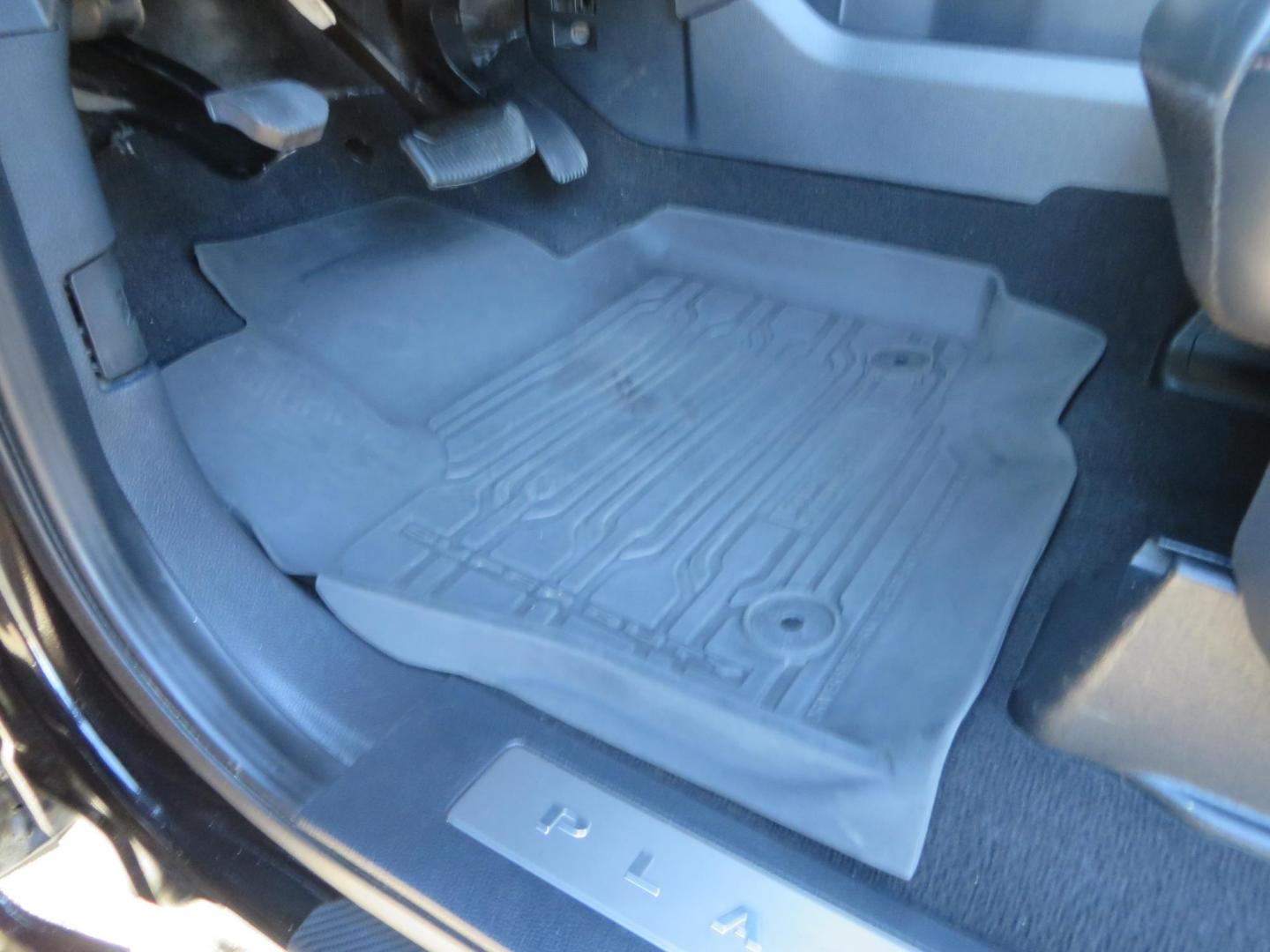 2022 BLACK /BLACK Ford F-250 SD Platinum Tremor Crew Cab Short Bed 4WD (1FT8W2BT2NE) with an 6.7L V8 OHV 16V DIESEL engine, 10 speed transmission, located at 2630 Grass Valley Highway, Auburn, CA, 95603, (530) 508-5100, 38.937893, -121.095482 - Features - BDS 4" Radius arm suspension system, Fox 2.0 shocks, Dual Fox steering stabilizers, 37" Nitto Ridge Grappler tires, 20" Fuel Rebel wheels, Airlift air bags, Airlift wireless 1 compressor, and window tint. - Photo#30