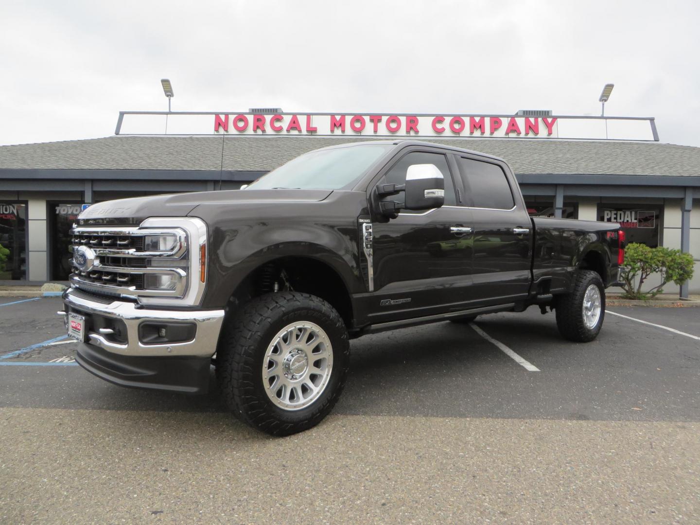 2024 Bronze /Brown Ford F-350 SD King Ranch Crew Cab Long Bed 4WD (1FT8W3BT4RE) with an 6.7L V8 OHV 16V DIESEL engine, 6A transmission, located at 2630 Grass Valley Highway, Auburn, CA, 95603, (530) 508-5100, 38.937893, -121.095482 - Longbed Kinch Ranch sitting on a BDS level kit, Fox 2.0 shocks, 20'' Method MR709 race wheels, and 35'' Toyo AT3 tires. - Photo#0