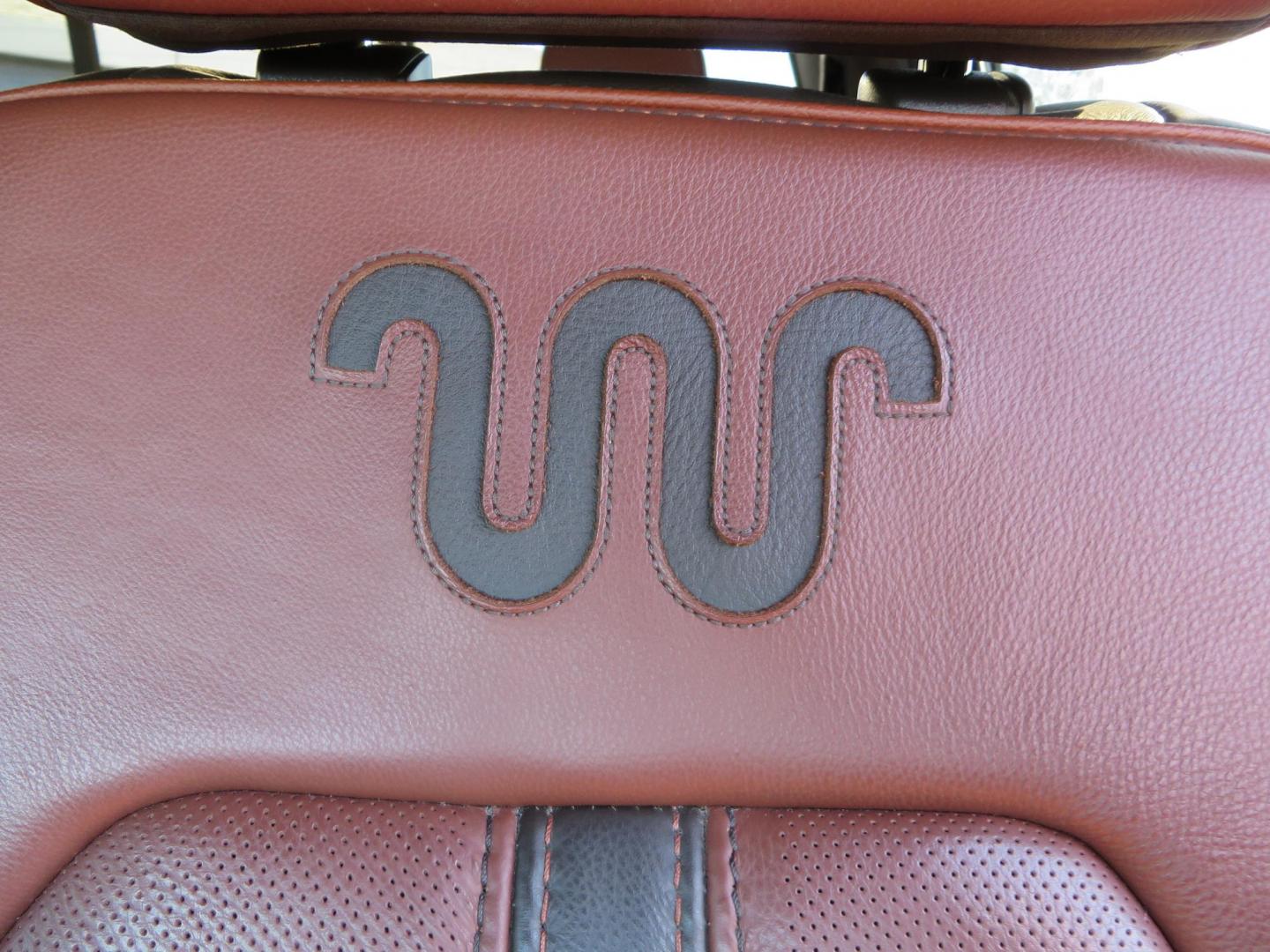 2022 White /Brown Ford F-250 SD King Ranch Crew Cab 4WD (1FT8W2BT0NE) with an 6.7L V8 OHV 16V DIESEL engine, 10 Speed Automatic transmission, located at 2630 Grass Valley Highway, Auburn, CA, 95603, (530) 508-5100, 38.937893, -121.095482 - Photo#24