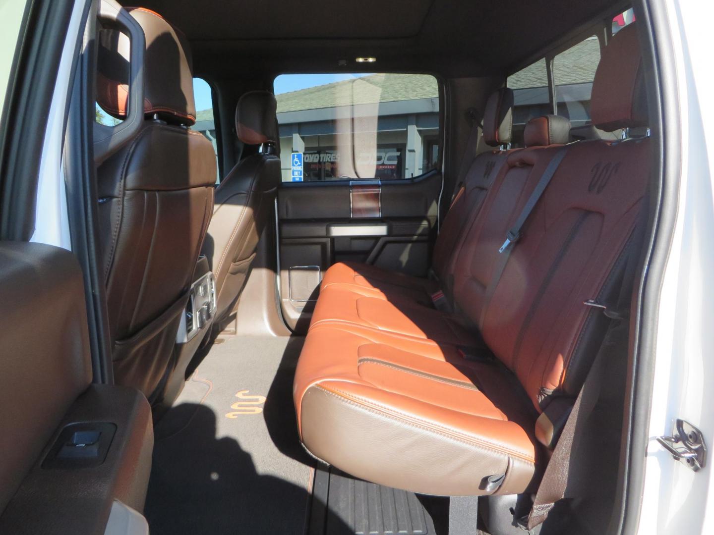 2022 White /Brown Ford F-250 SD King Ranch Crew Cab 4WD (1FT8W2BT0NE) with an 6.7L V8 OHV 16V DIESEL engine, 10 Speed Automatic transmission, located at 2630 Grass Valley Highway, Auburn, CA, 95603, (530) 508-5100, 38.937893, -121.095482 - Photo#51