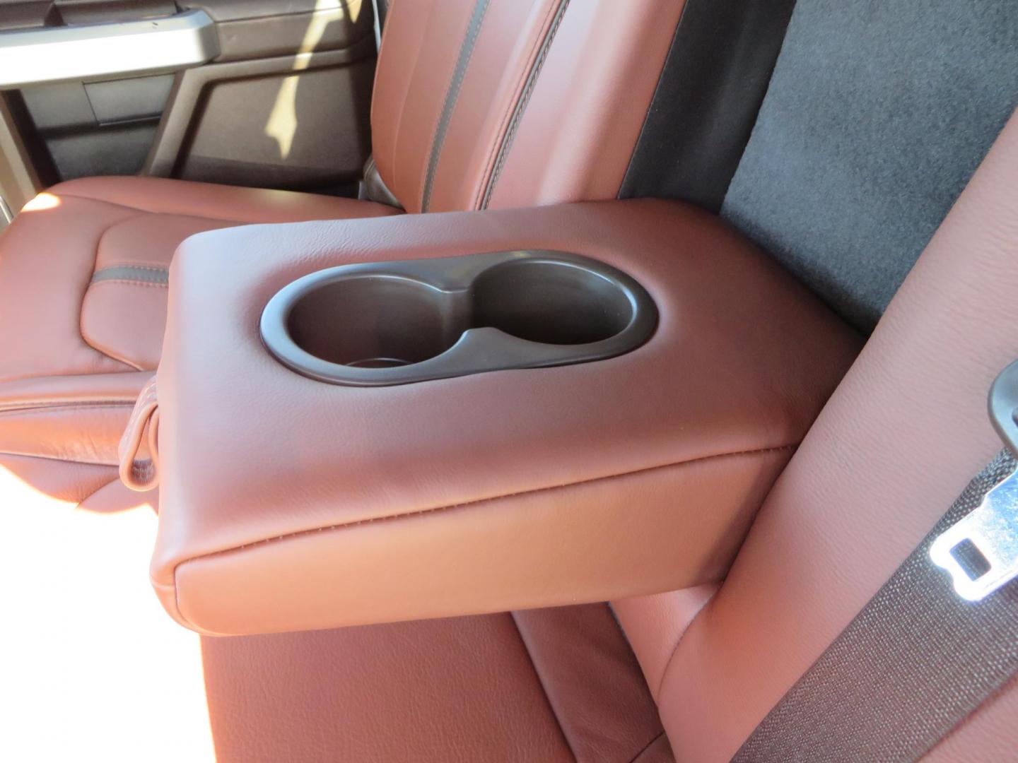 2022 White /Brown Ford F-250 SD King Ranch Crew Cab 4WD (1FT8W2BT0NE) with an 6.7L V8 OHV 16V DIESEL engine, 10 Speed Automatic transmission, located at 2630 Grass Valley Highway, Auburn, CA, 95603, (530) 508-5100, 38.937893, -121.095482 - Photo#53