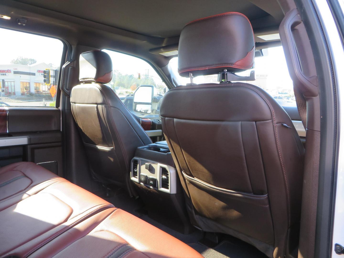 2022 White /Brown Ford F-250 SD King Ranch Crew Cab 4WD (1FT8W2BT0NE) with an 6.7L V8 OHV 16V DIESEL engine, 10 Speed Automatic transmission, located at 2630 Grass Valley Highway, Auburn, CA, 95603, (530) 508-5100, 38.937893, -121.095482 - Photo#68