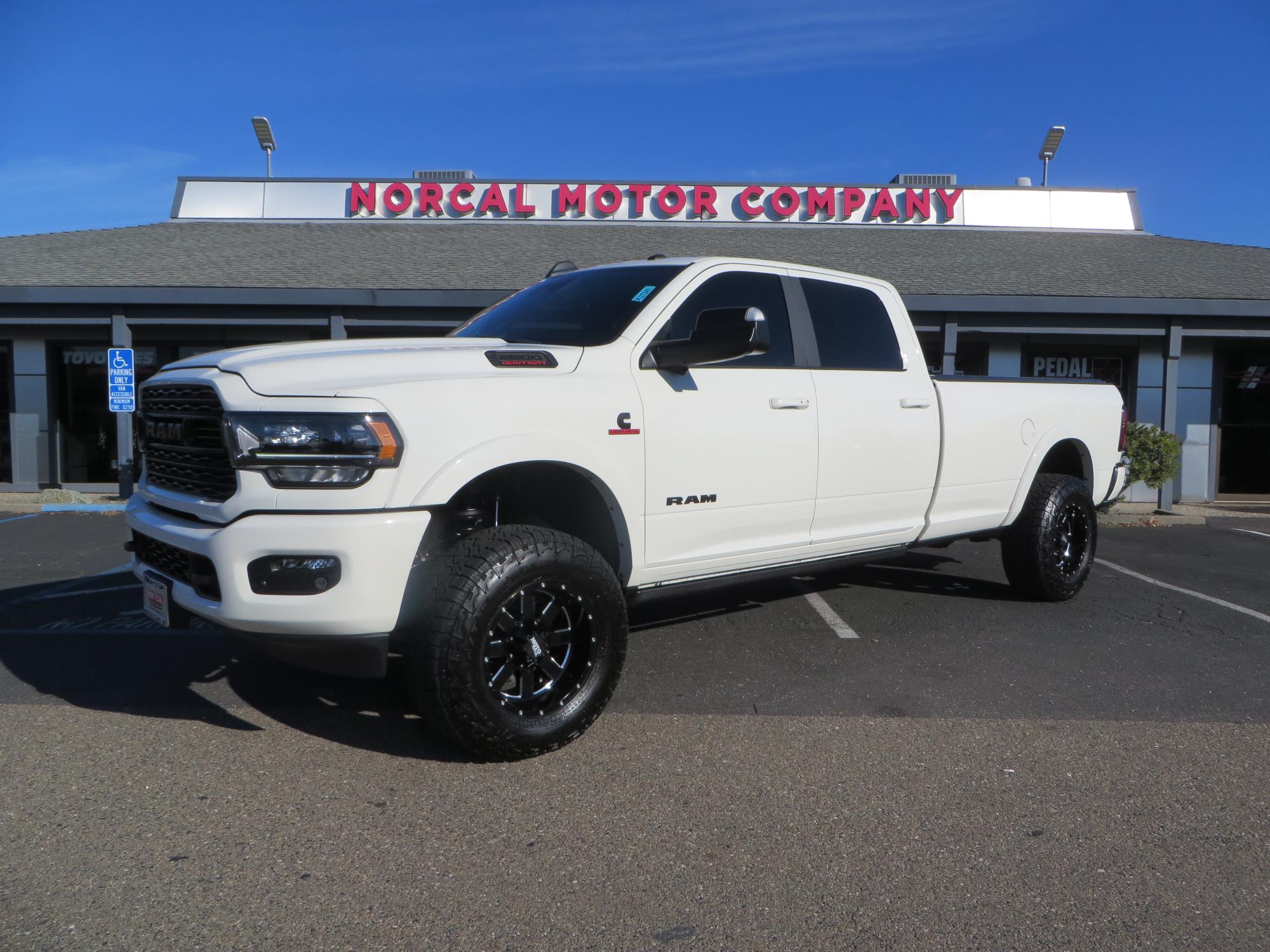 photo of 2022 RAM 3500 Limited Crew Cab LWB 4WD