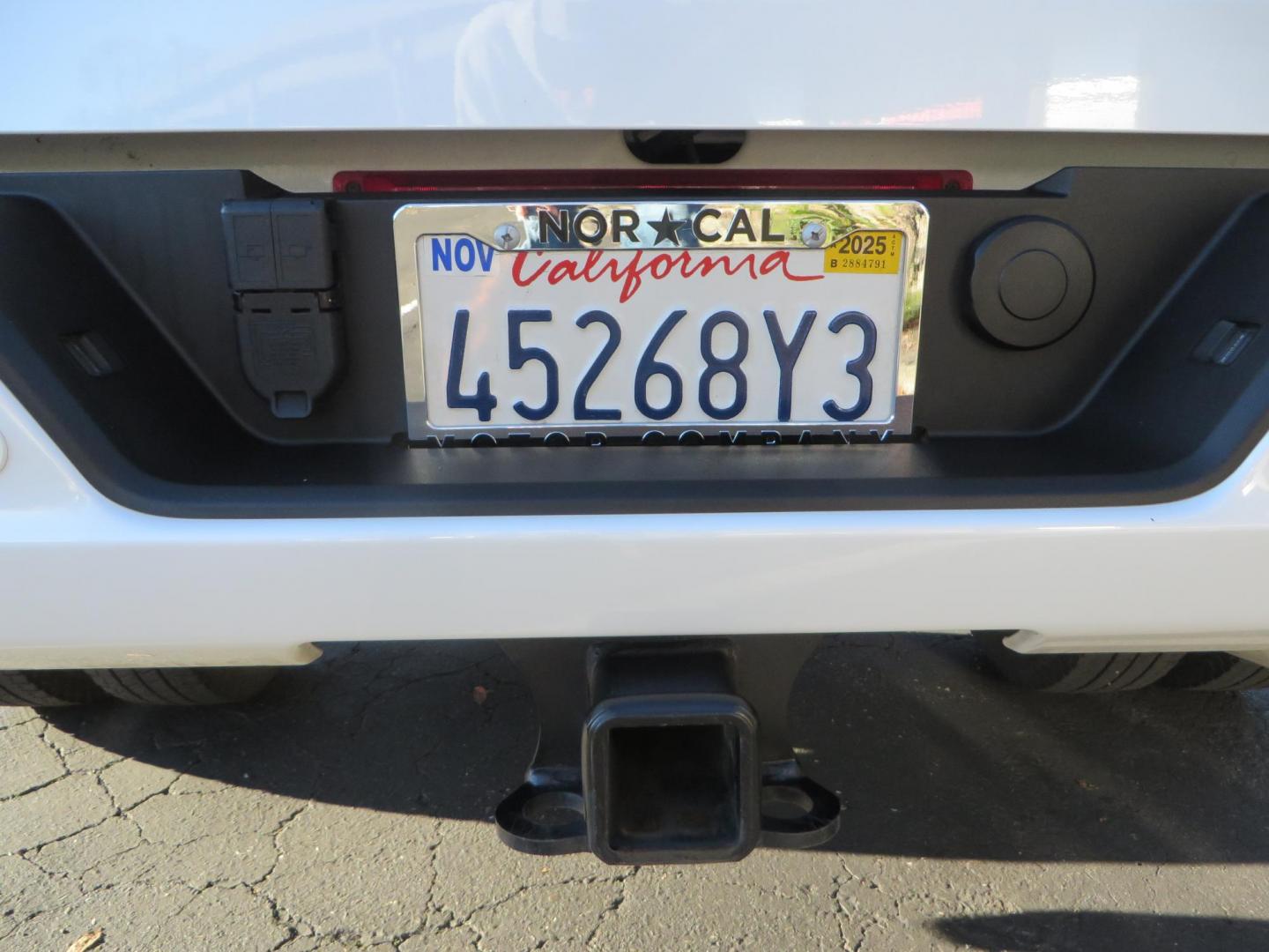 2024 White /Brown GMC Sierra 3500HD Crew Cab 4WD (1GT49YEYXRF) with an 6.6L V8 OHV 16V TURBO DIESEL engine, 10 Speed Automatic transmission, located at 2630 Grass Valley Highway, Auburn, CA, 95603, (530) 508-5100, 38.937893, -121.095482 - Must see Tow rig! - Photo#11