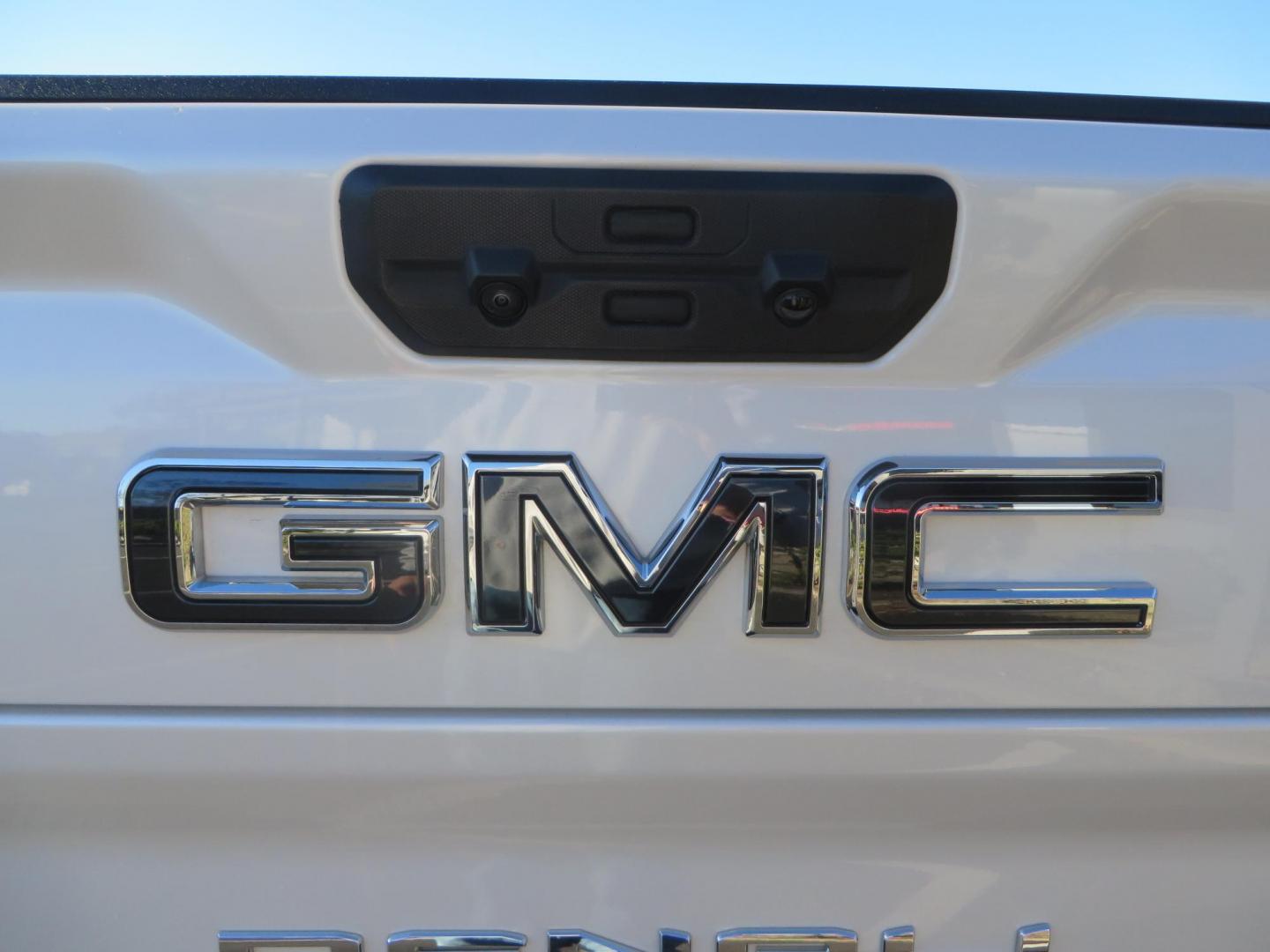 2024 White /Brown GMC Sierra 3500HD Crew Cab 4WD (1GT49YEYXRF) with an 6.6L V8 OHV 16V TURBO DIESEL engine, 10 Speed Automatic transmission, located at 2630 Grass Valley Highway, Auburn, CA, 95603, (530) 508-5100, 38.937893, -121.095482 - Must see Tow rig! - Photo#13