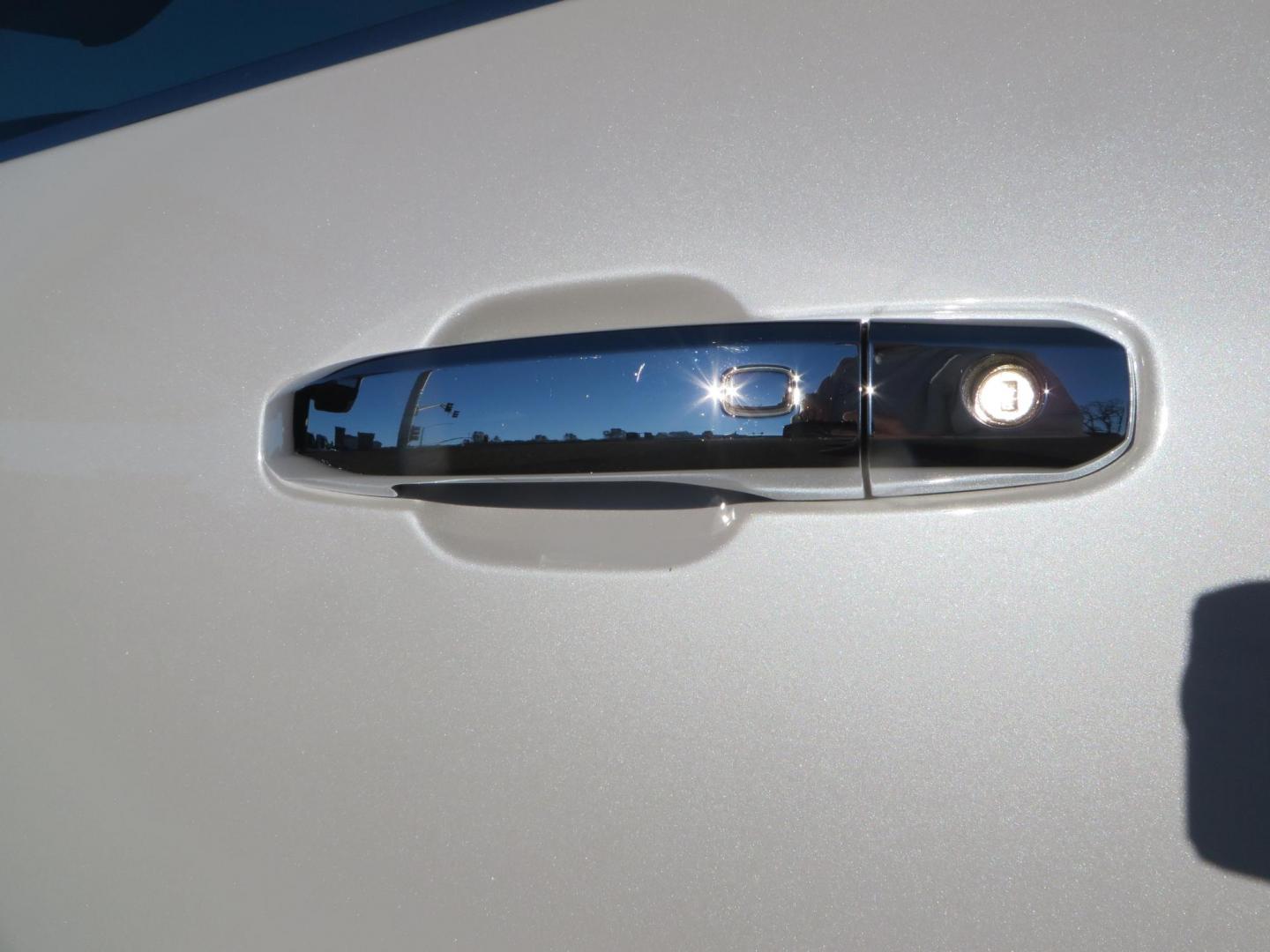 2024 White /Brown GMC Sierra 3500HD Crew Cab 4WD (1GT49YEYXRF) with an 6.6L V8 OHV 16V TURBO DIESEL engine, 10 Speed Automatic transmission, located at 2630 Grass Valley Highway, Auburn, CA, 95603, (530) 508-5100, 38.937893, -121.095482 - Must see Tow rig! - Photo#24