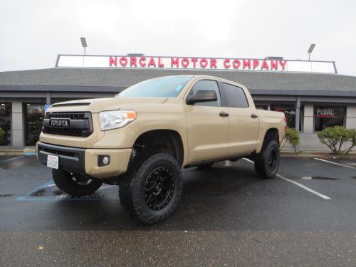 2017 Toyota Tundra SR5 5.7L V8 CrewMax 4WD