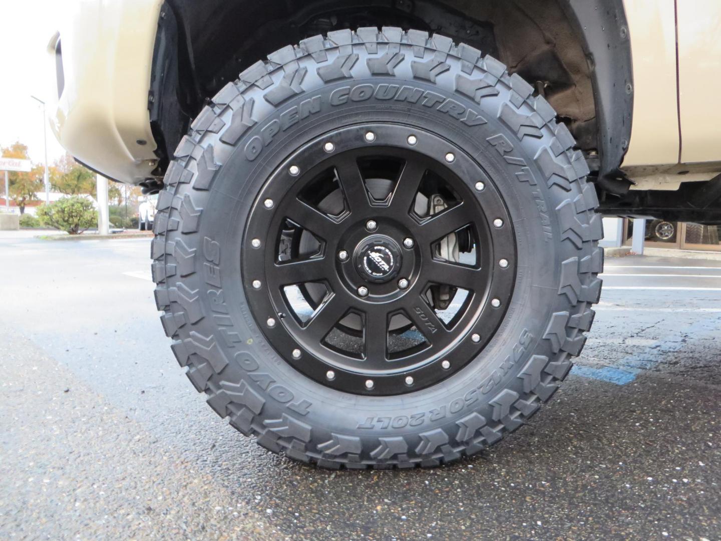 2017 Tan /Charcoal Toyota Tundra SR5 5.7L V8 CrewMax 4WD (5TFDY5F17HX) with an 5.7L V8 DOHC 32V engine, 6A transmission, located at 2630 Grass Valley Highway, Auburn, CA, 95603, (530) 508-5100, 38.937893, -121.095482 - Features- BDS 7" suspension system, Fox remote reservoir coilovers, Fox 2.0 rear shocks, 37" Toyo RT Trail, 20" Sota SSD wheels, AMP power steps, Weathertech floor liners, Weathertech impact liner. - Photo#8