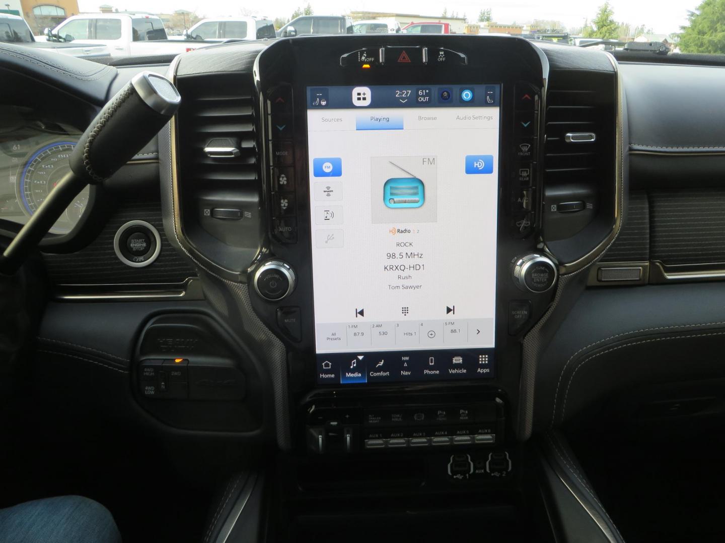 2022 White RAM 3500 Limited Crew Cab SWB 4WD (3C63R3SLXNG) with an 6.7L L6 OHV 24V TURBO DIESEL engine, 6A transmission, located at 2630 Grass Valley Highway, Auburn, CA, 95603, (530) 508-5100, 38.937893, -121.095482 - Features a BDS level kit, Fox 2.0 shocks, 20'' Fuel Hammer wheels, 35'' Nitto Ridge Grappler tires, Banks rear differential cover, S&B 52 gallon fuel tank, and window tint. - Photo#33