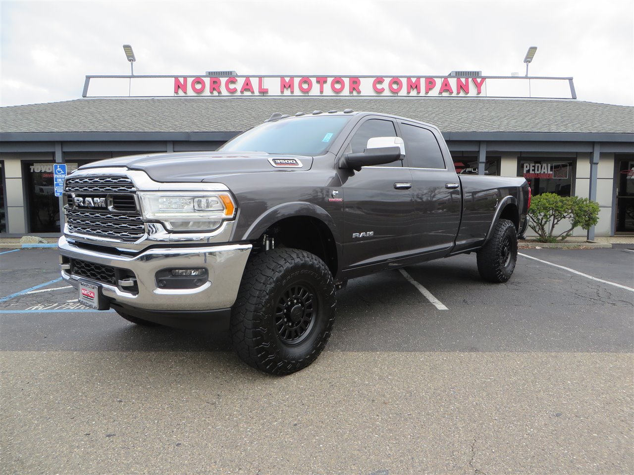 photo of 2020 RAM 3500 Limited Crew Cab LWB 4WD