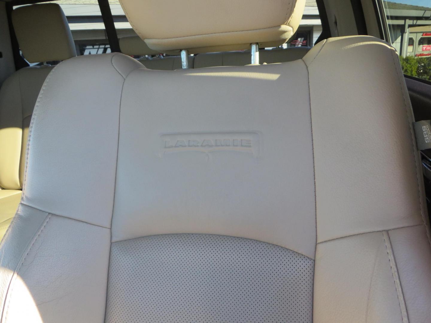 2015 White /Tan RAM 2500 Laramie Crew Cab LWB 4WD (3C6UR5KLXFG) with an 6.7L L6 OHV 24V TURBO DIESEL engine, 6-Speed Automatic transmission, located at 2630 Grass Valley Highway, Auburn, CA, 95603, (530) 508-5100, 38.937893, -121.095482 - Features- Thuren Suspension system, Fox 2.5 Performance Elite shocks, N-Fab runnign boards, Rimrock rear bumper, 20'' Fuel wheels, 35'' Nito Trail Grappler tires, Weathertech floor liners, and a Banks intake. - Photo#23