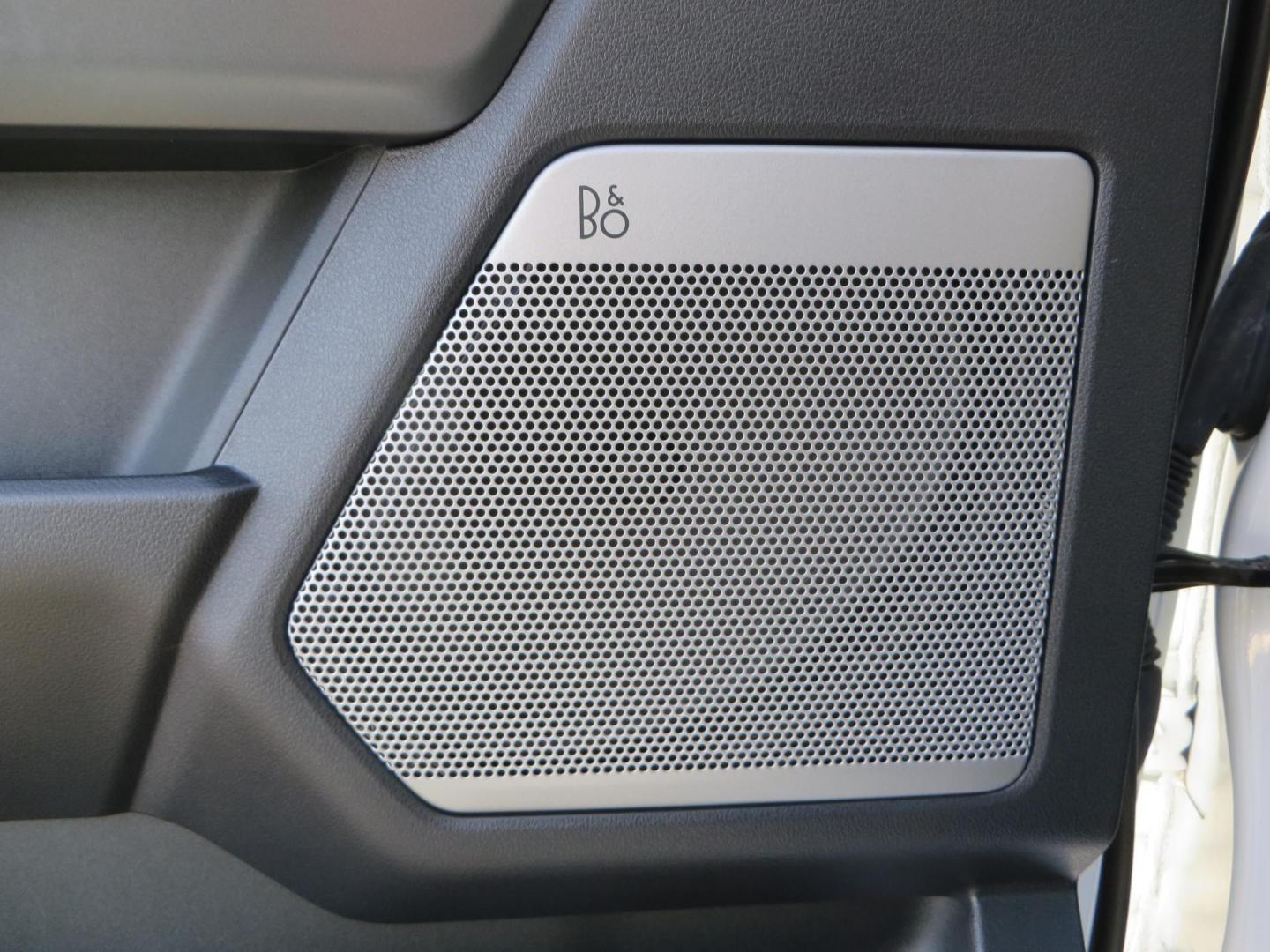 2024 White Ford F-150 Lariat SuperCrew 4WD (1FTFW5L56RF) with an 5.0L V8 OHV 16V engine, 6A transmission, located at 2630 Grass Valley Highway, Auburn, CA, 95603, (530) 508-5100, 38.937893, -121.095482 - New Level kit, 20'' Gear Alloy 764BM wheels, and Toyo Open Country AT3 tires. - Photo#20