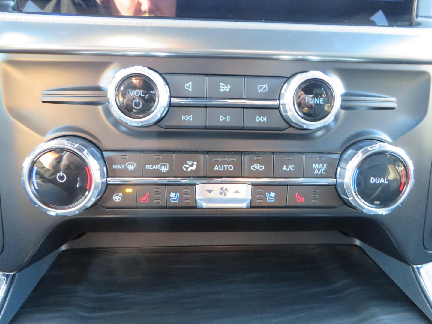 2024 White Ford F-150 Lariat SuperCrew 4WD (1FTFW5L56RF) with an 5.0L V8 OHV 16V engine, 6A transmission, located at 2630 Grass Valley Highway, Auburn, CA, 95603, (530) 508-5100, 38.937893, -121.095482 - New Level kit, 20'' Gear Alloy 764BM wheels, and Toyo Open Country AT3 tires. - Photo#31